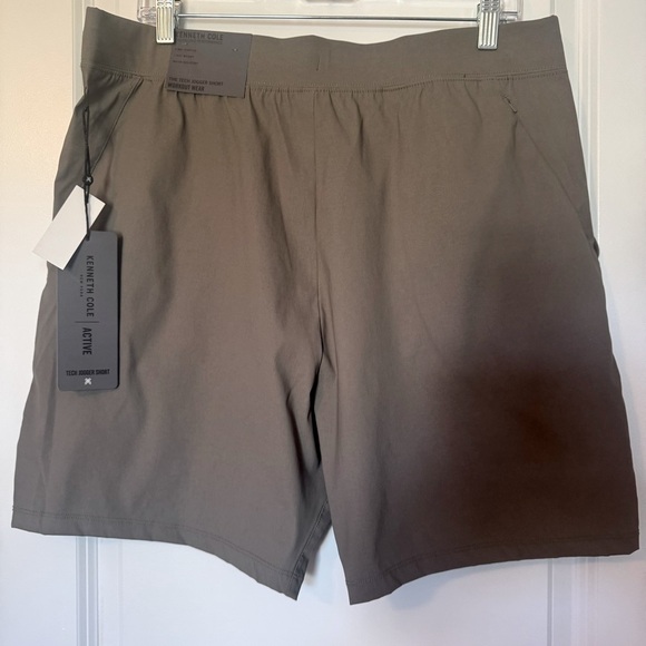 Kenneth Cole NWT Men's Active Tech Jogger Shorts - Picture 2 of 7